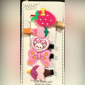Girls Set of 5 Hair Clips in Pink Strawberry